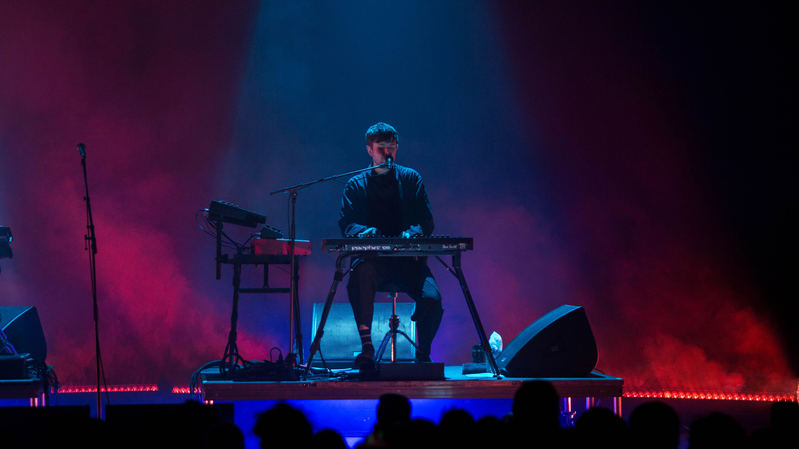 James Blake mit JDC1 und X4 Bar 20